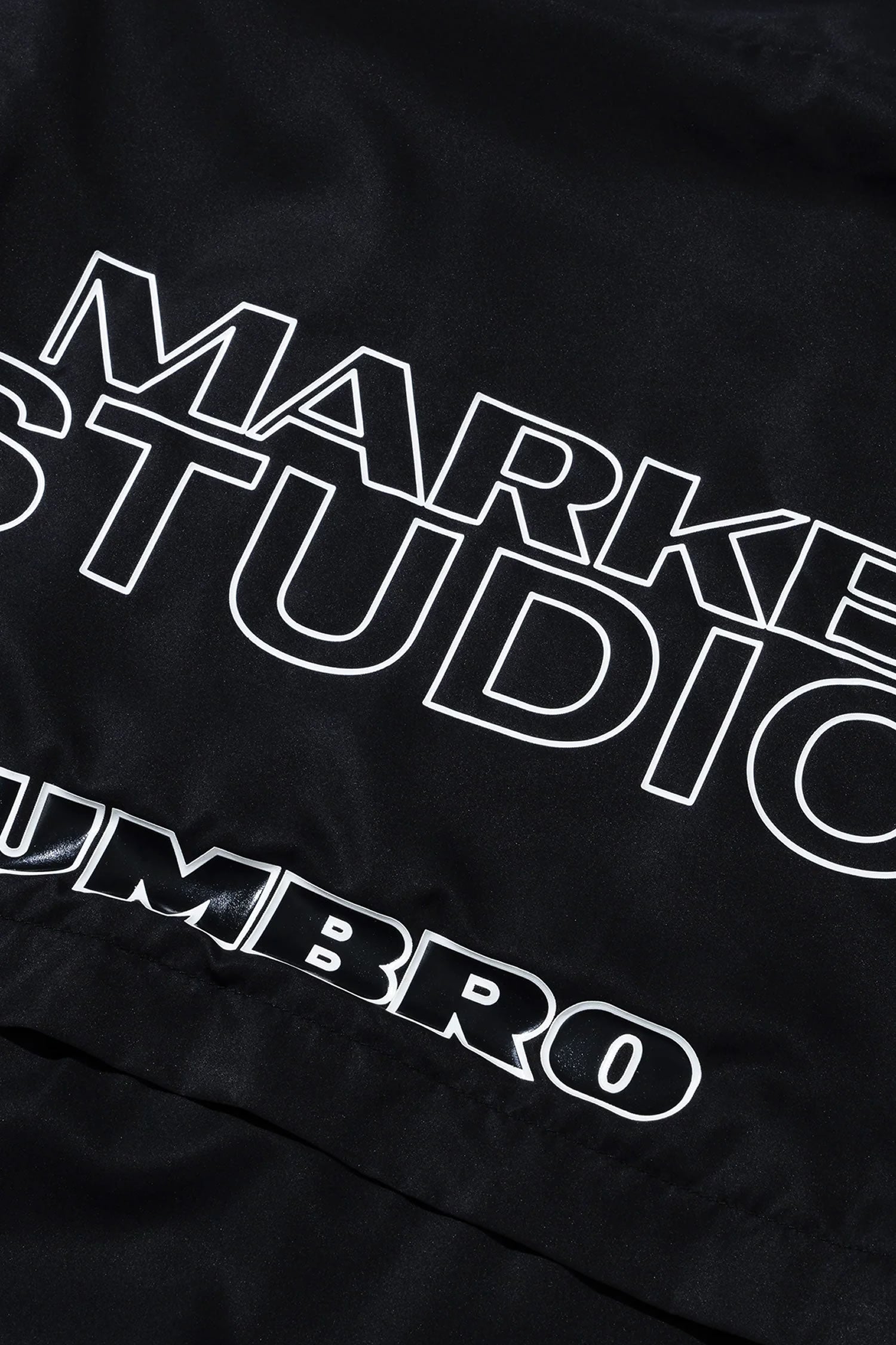 Chaqueta MARKET x Umbro Track Negra